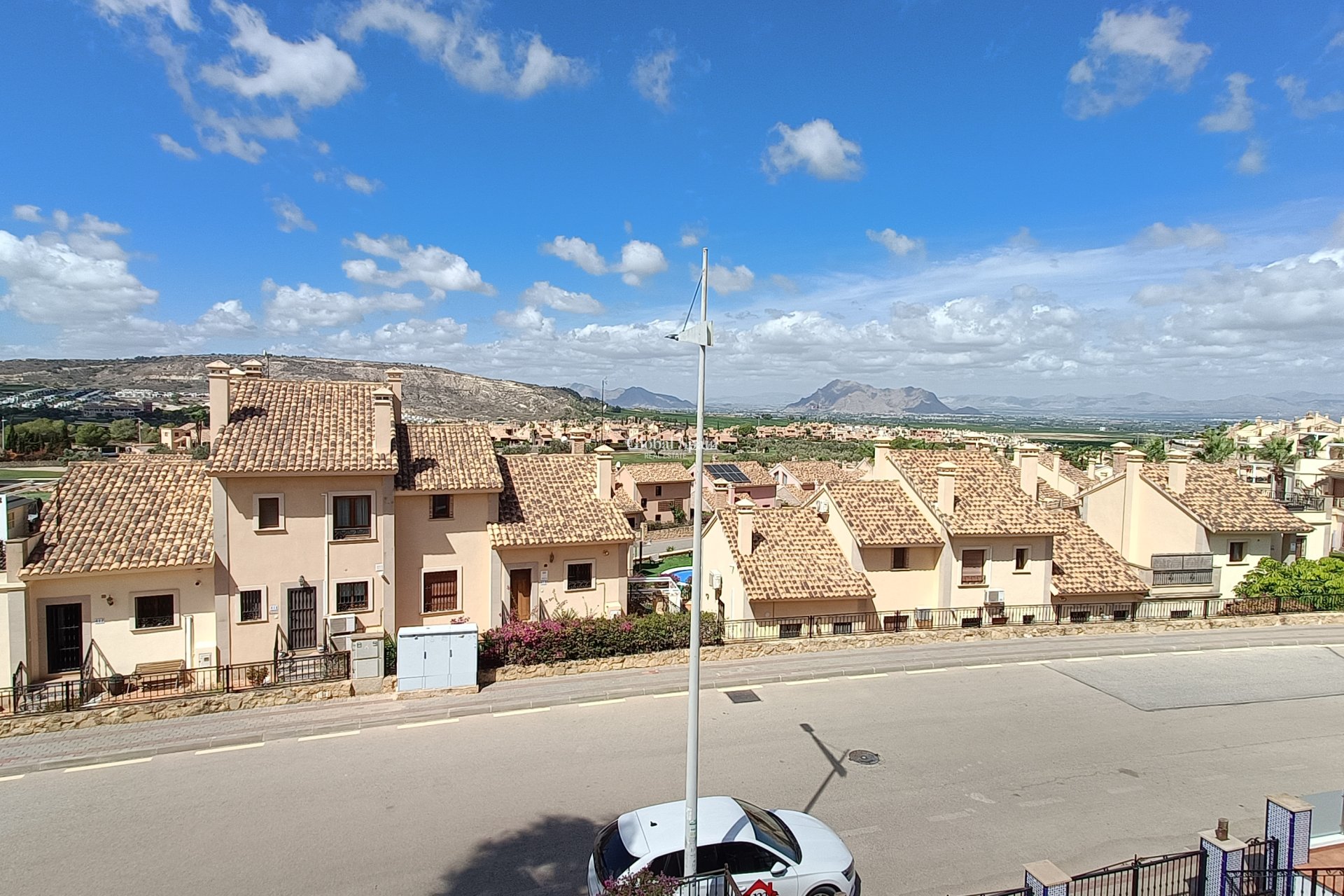 Wiederverkauf - Villa -
La Finca Golf and Spa Resort - Algorfa