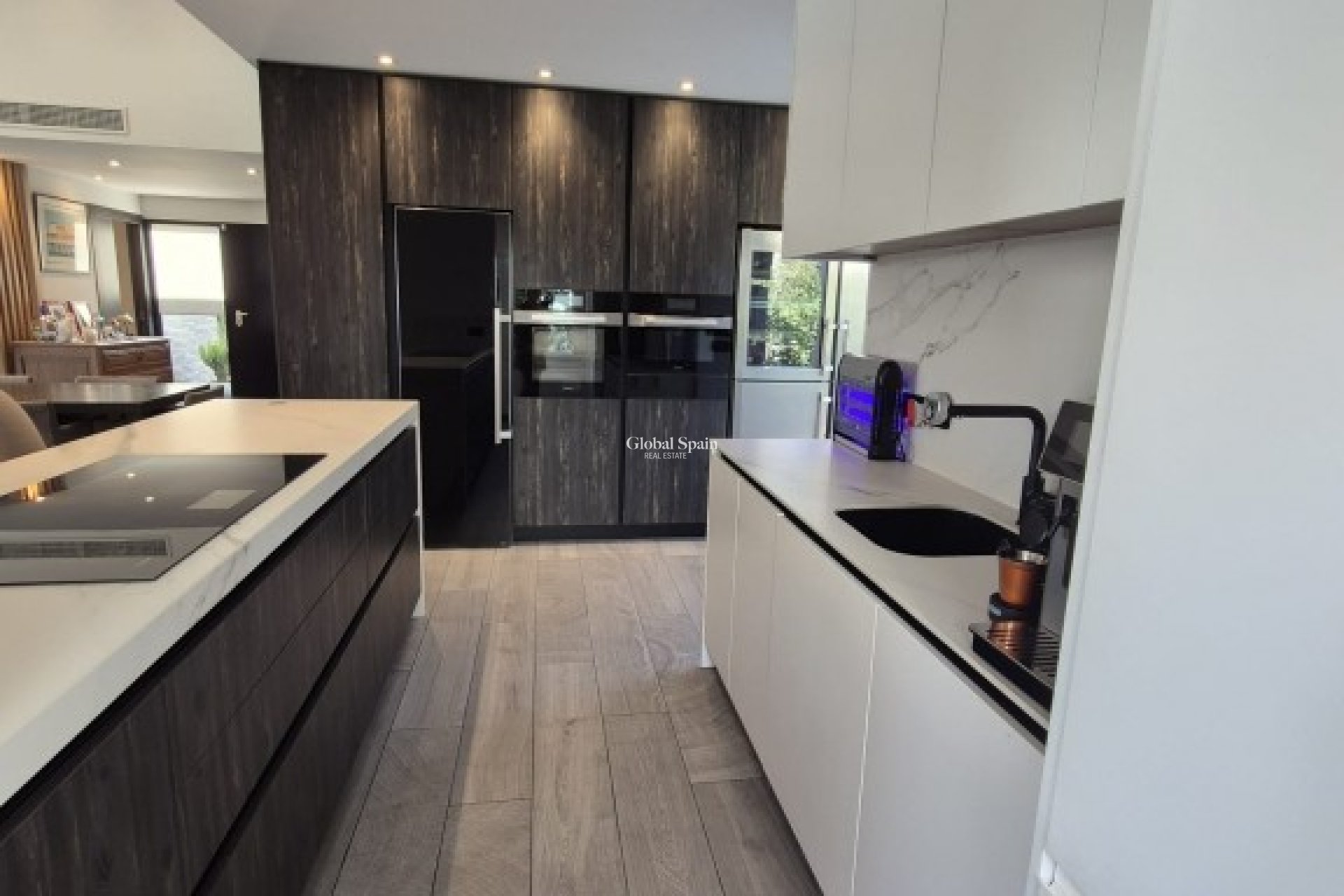 Wiederverkauf - VILLA -
LA FINCA GOLF - Inland