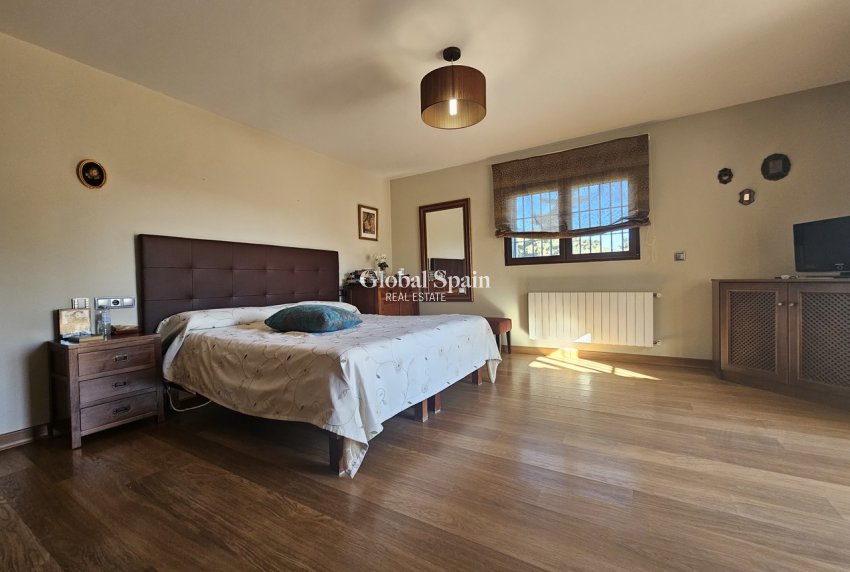 Wiederverkauf - VILLA -
LA MANGA DEL MAR MENOR - Costa Calida