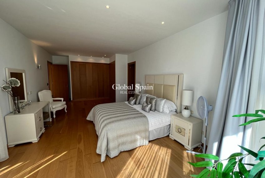 Wiederverkauf - VILLA -
LA MANGA DEL MAR MENOR - Costa Calida