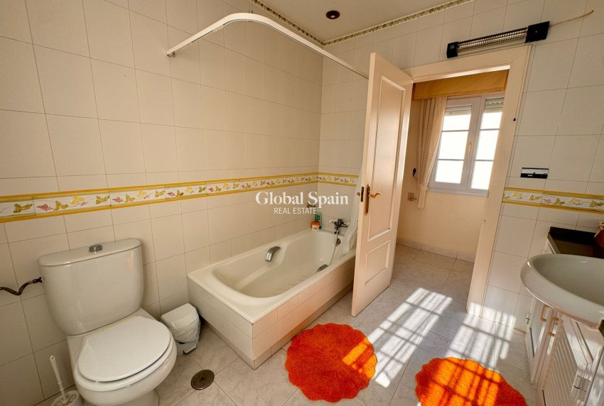 Wiederverkauf - VILLA -
LA MANGA DEL MAR MENOR - Costa Calida