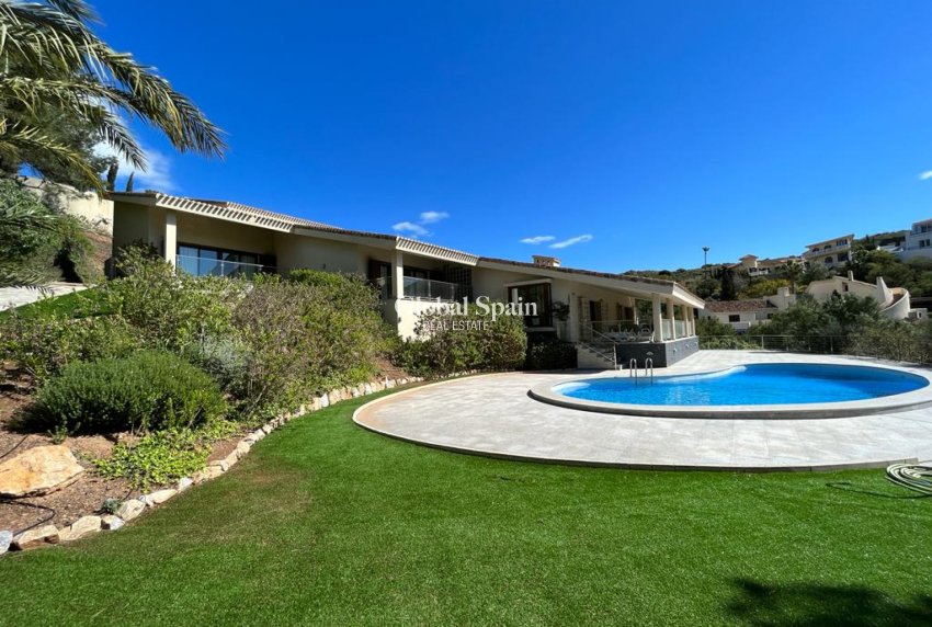 Wiederverkauf - VILLA -
LA MANGA DEL MAR MENOR - Costa Calida