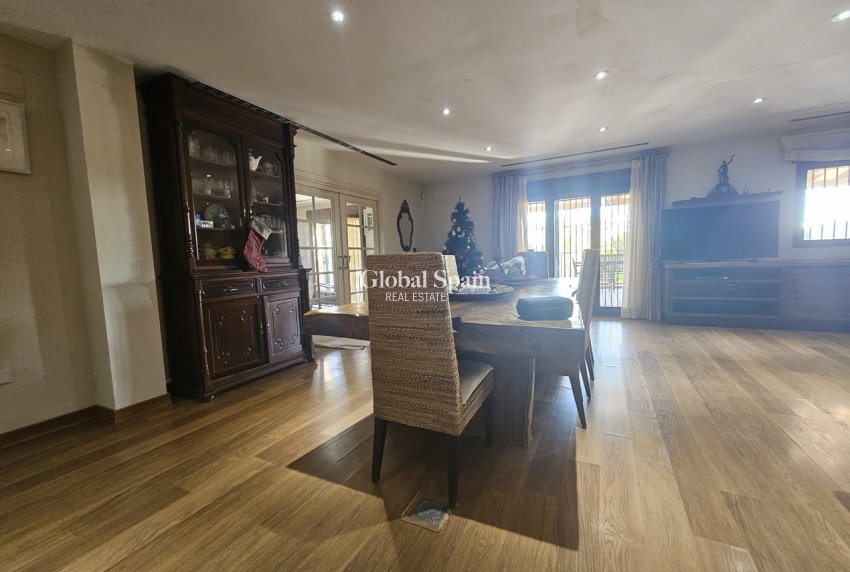 Wiederverkauf - VILLA -
LA MANGA DEL MAR MENOR - Costa Calida