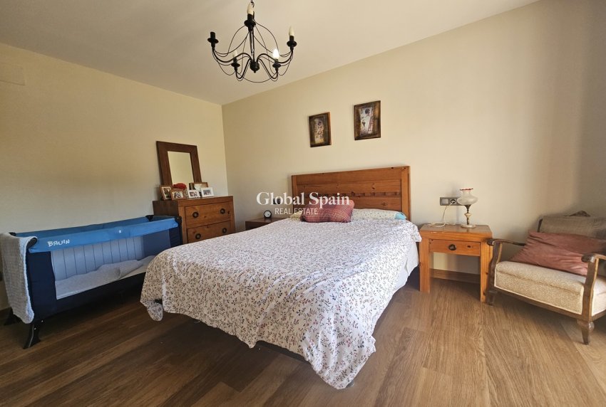 Wiederverkauf - VILLA -
LA MANGA DEL MAR MENOR - Costa Calida