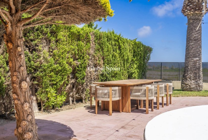 Wiederverkauf - VILLA -
LA MANGA DEL MAR MENOR - Costa Calida