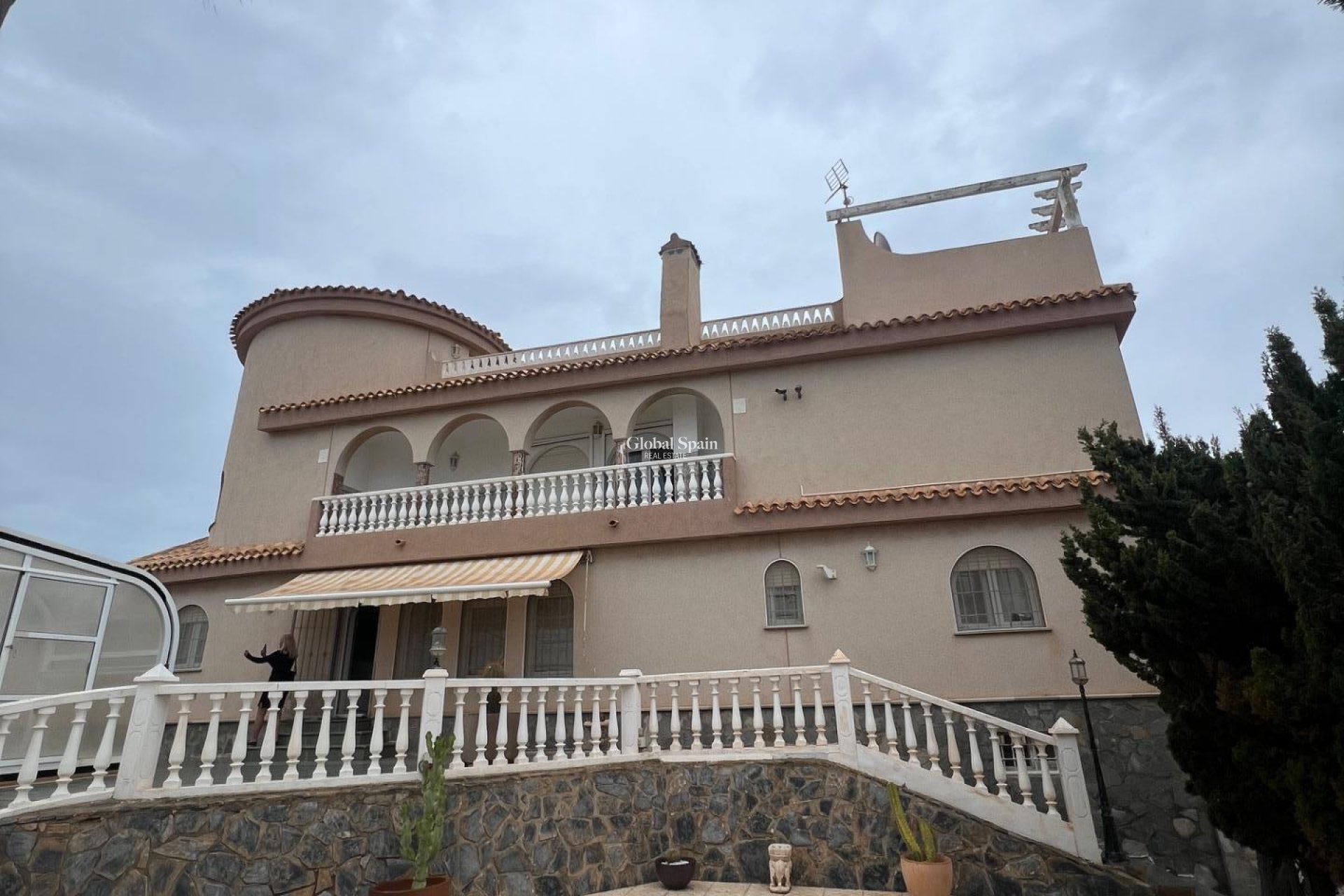Wiederverkauf - VILLA -
LA MANGA DEL MAR MENOR - Km 17
