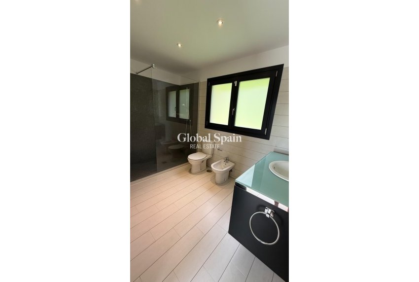 Wiederverkauf - Villa -
LA MANGA DEL MAR MENOR - La Manga Club-Atamaría