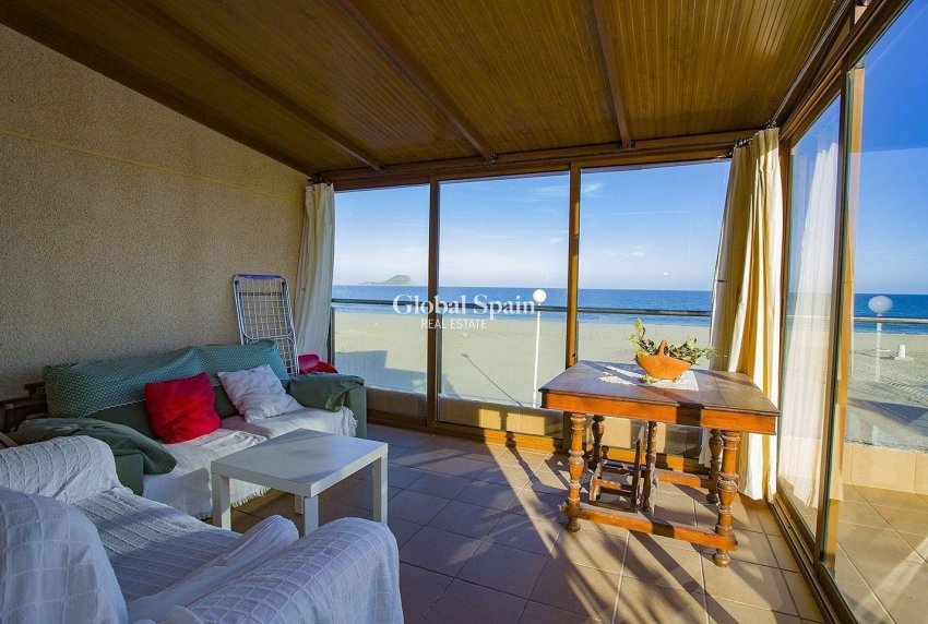 Wiederverkauf - VILLA -
LA MANGA DEL MAR MENOR - Playa De Las Gaviotas-el Pedrucho