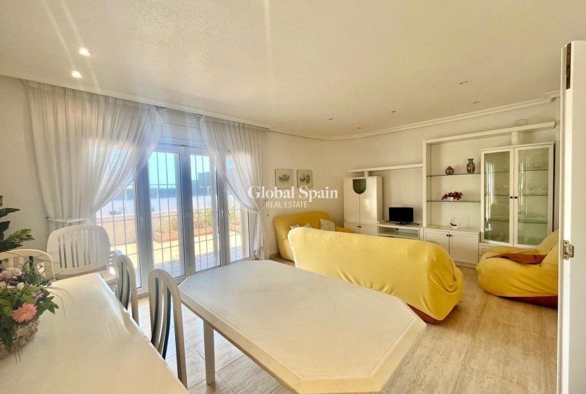 Wiederverkauf - VILLA -
LA MANGA DEL MAR MENOR - Playa Del Galán