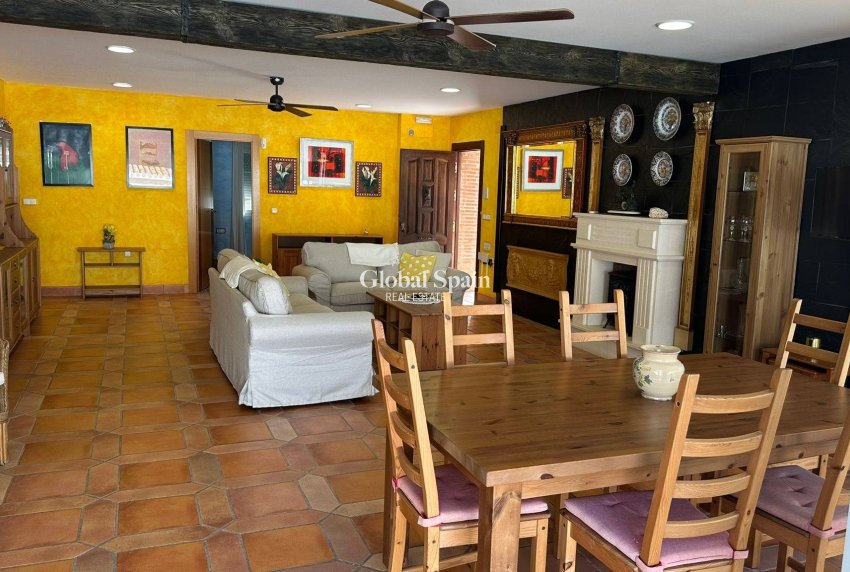 Wiederverkauf - VILLA -
LA MANGA DEL MAR MENOR - Playa Principe