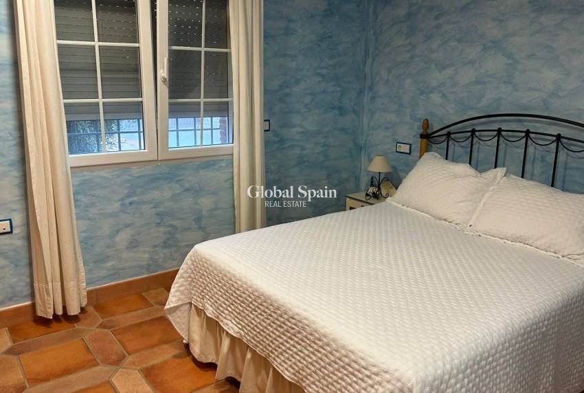 Wiederverkauf - VILLA -
LA MANGA DEL MAR MENOR - Playa Principe