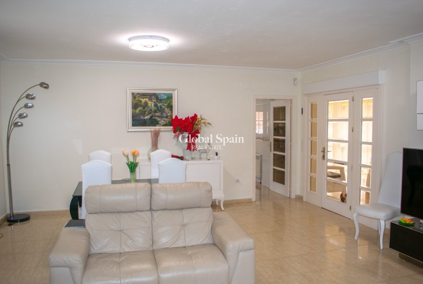 Wiederverkauf - VILLA -
LA MANGA DEL MAR MENOR