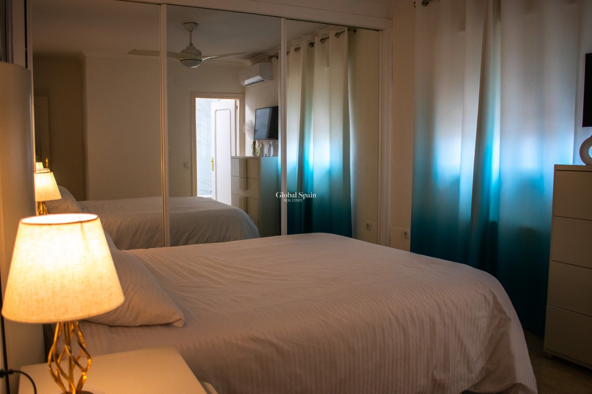 Wiederverkauf - VILLA -
LA MANGA DEL MAR MENOR