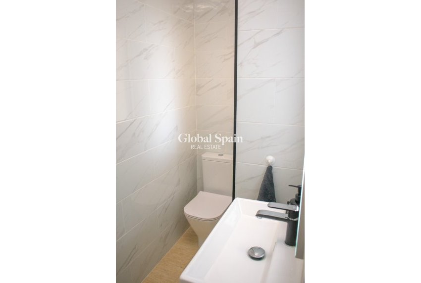 Wiederverkauf - VILLA -
LA MANGA DEL MAR MENOR