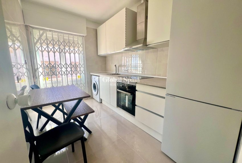 Wiederverkauf - VILLA -
LA MATA - Costa Blanca