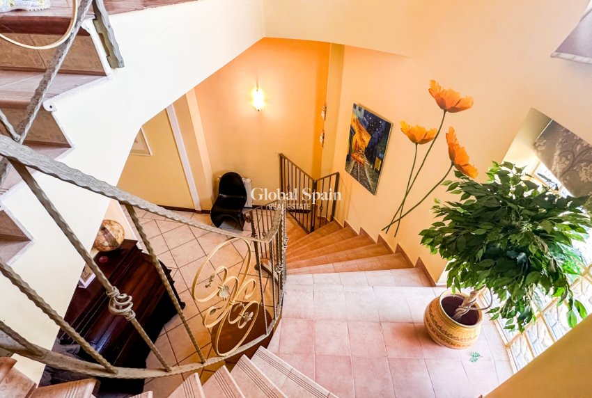 Wiederverkauf - VILLA -
LA MATA - Costa Blanca