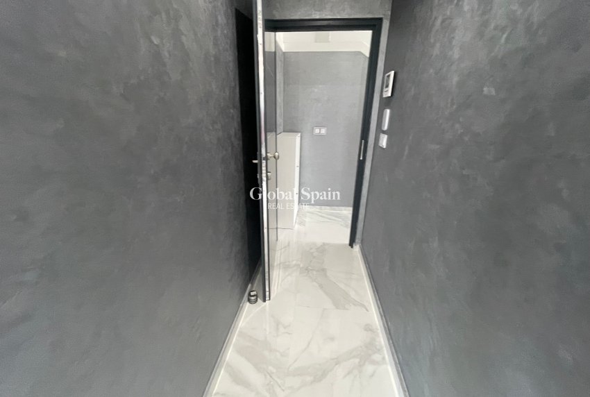 Wiederverkauf - VILLA -
LA MATA - Costa Blanca