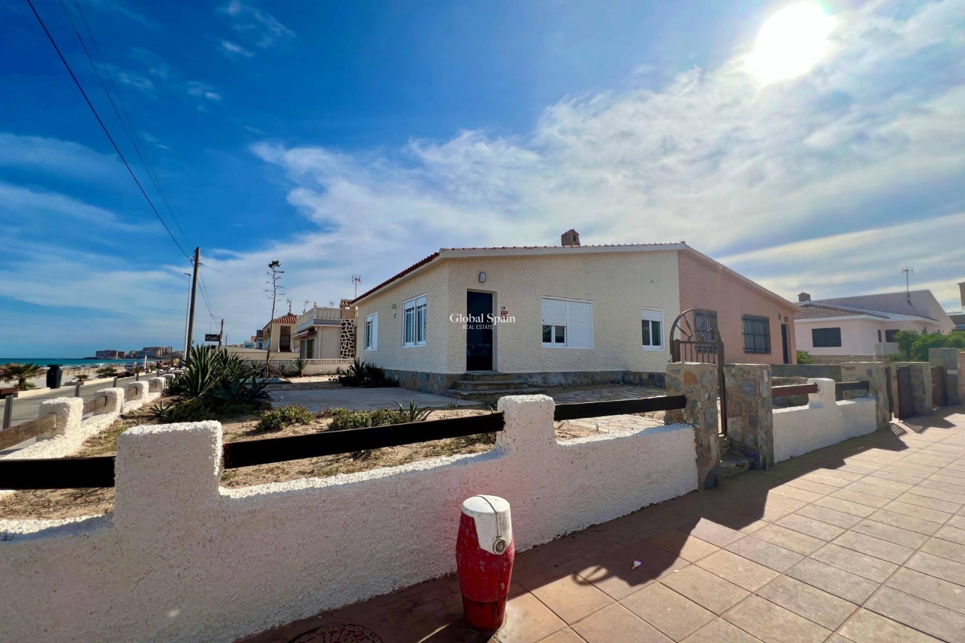 Wiederverkauf - VILLA -
LA MATA - Costa Blanca