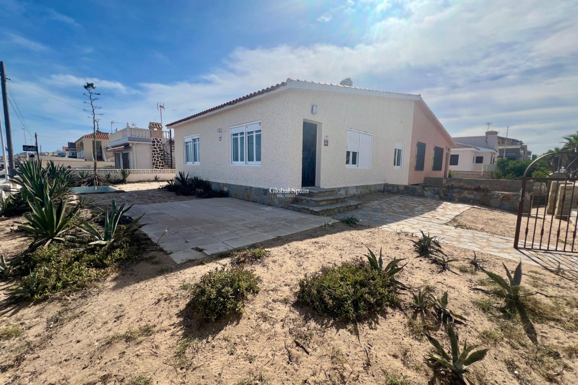 Wiederverkauf - VILLA -
LA MATA - Costa Blanca