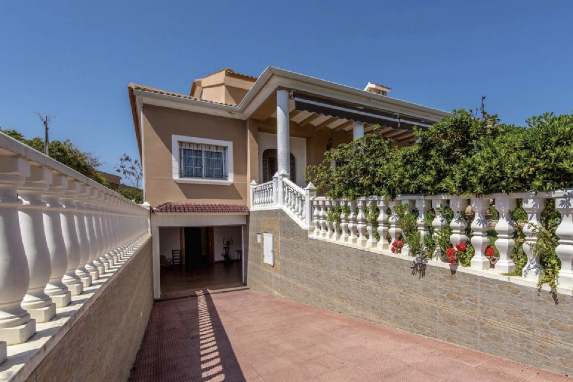 Wiederverkauf - VILLA -
LA MATA - Costa Blanca