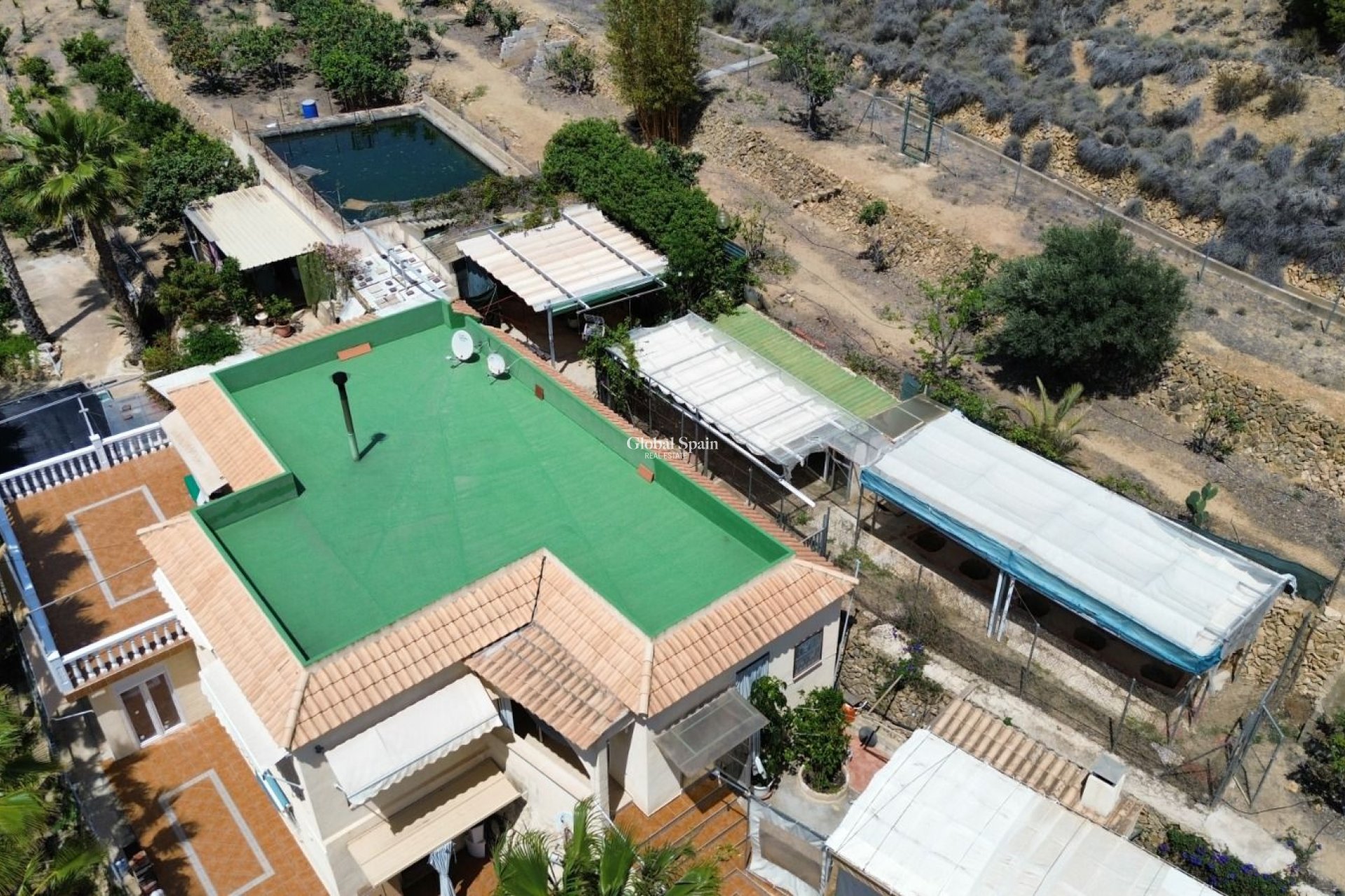 Wiederverkauf - VILLA -
LA NUCÍA - Costa Blanca