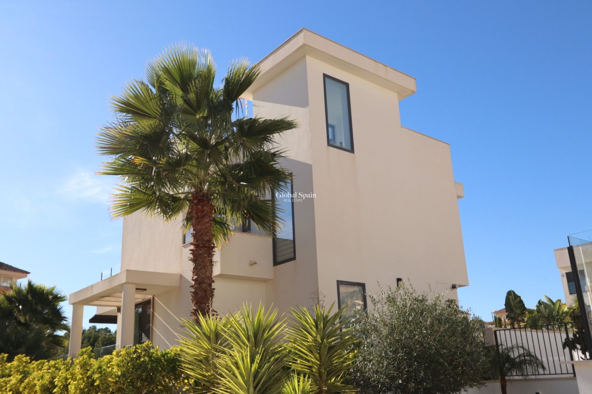 Wiederverkauf - VILLA -
LA NUCÍA - Costa Blanca