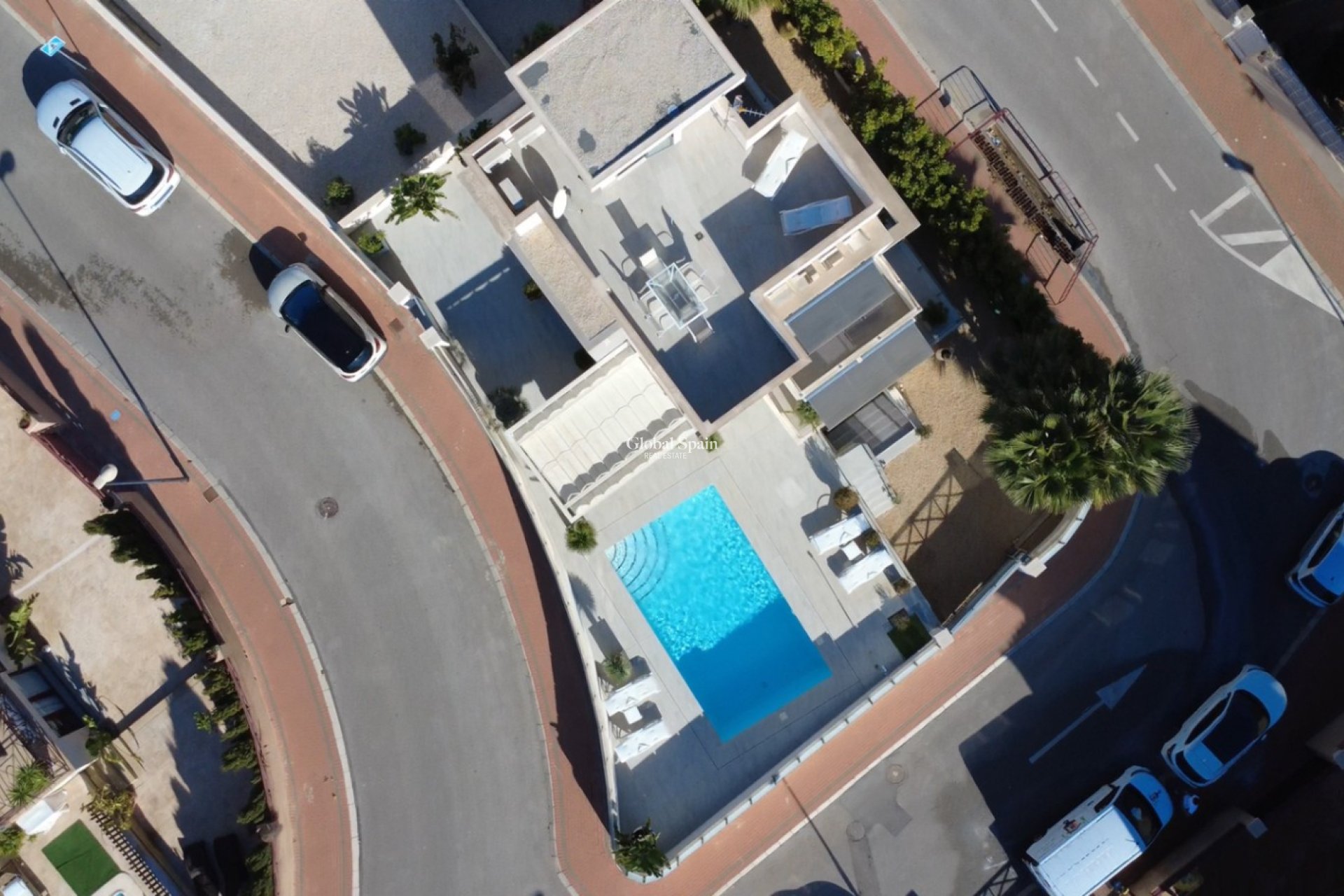 Wiederverkauf - VILLA -
LA NUCÍA - Costa Blanca