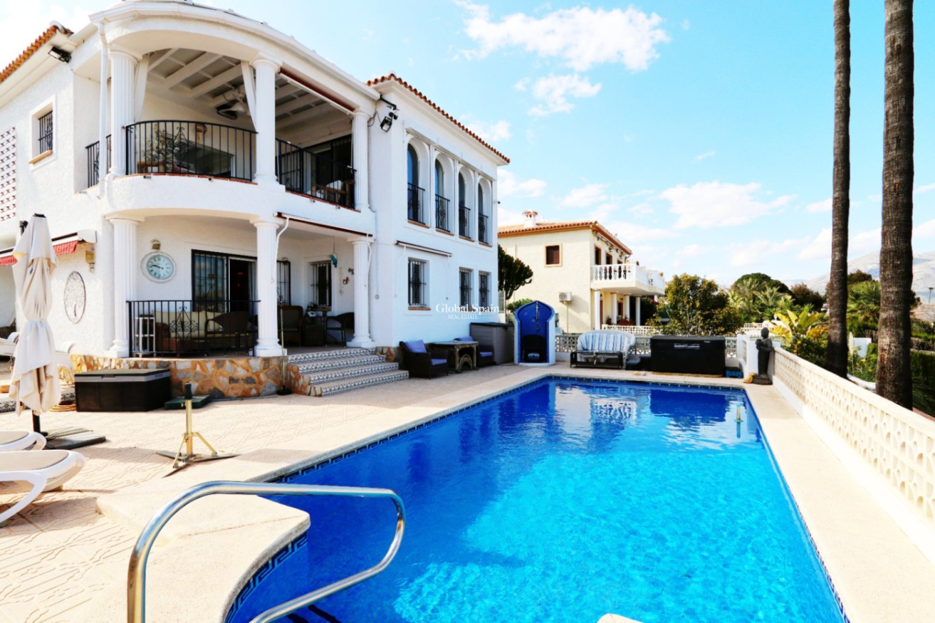 Wiederverkauf - VILLA -
LA NUCÍA - Costa Blanca