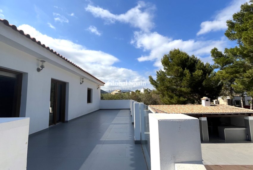 Wiederverkauf - Villa -
La Nucía - La nucia