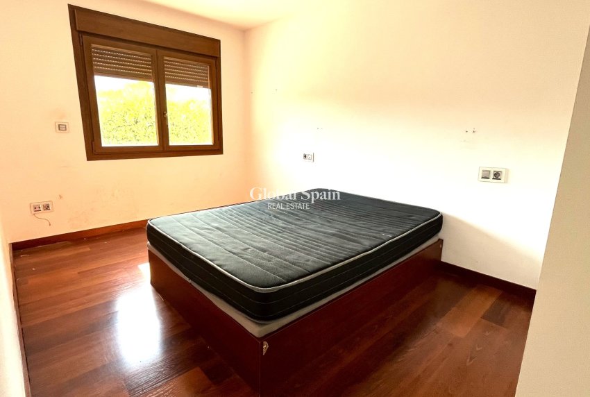 Wiederverkauf - Villa -
La Nucía - La nucia