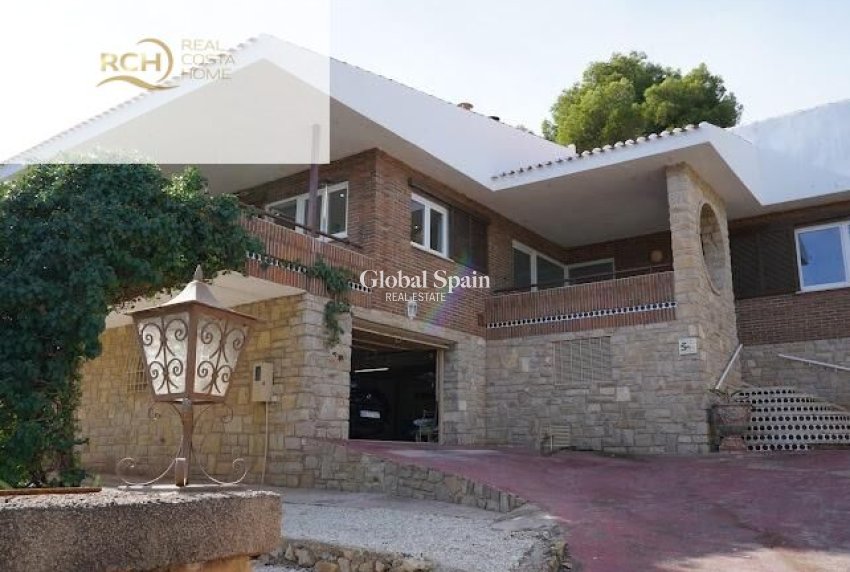 Wiederverkauf - VILLA -
LA NUCÍA - Montebello - Nou Espai