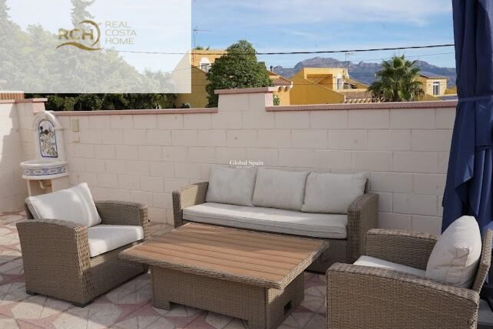 Wiederverkauf - VILLA -
LA NUCÍA - Montebello - Nou Espai