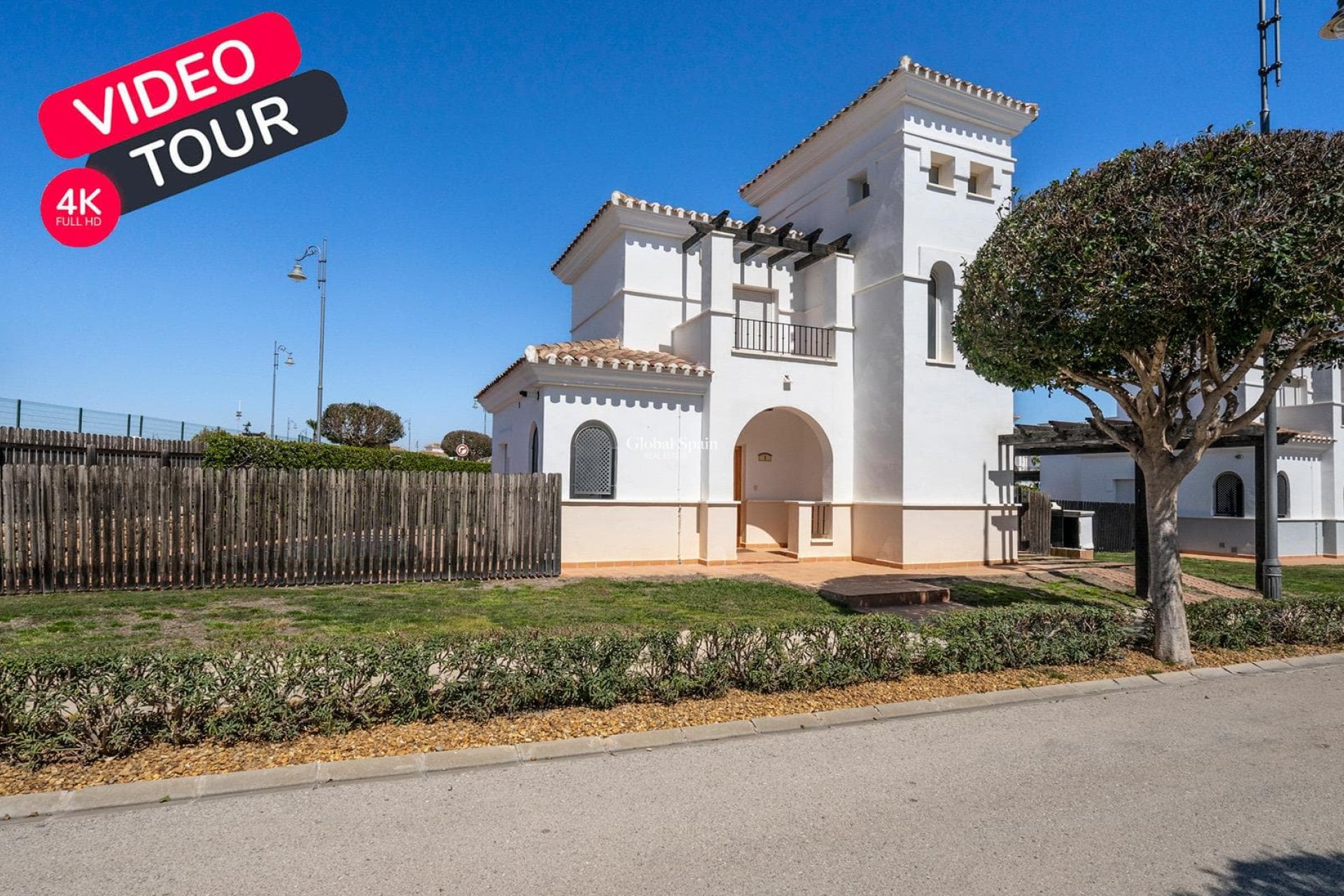 Wiederverkauf - VILLA -
LA TORRE GOLF RESORT - Inland