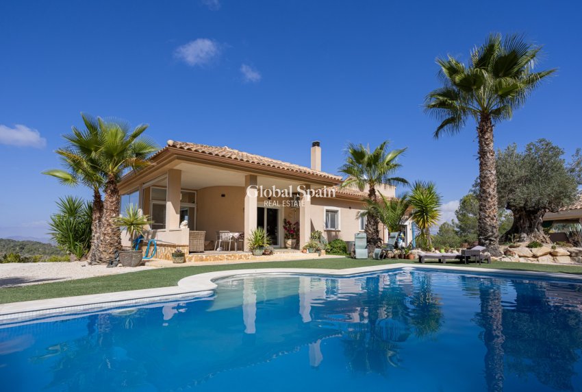 Wiederverkauf - VILLA -
LA ZARZA - La Zarza Murcia