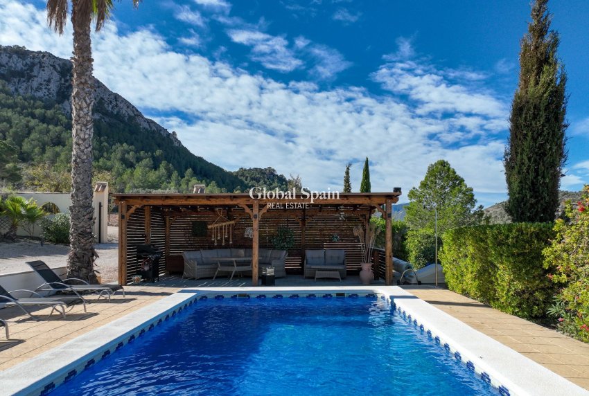 Wiederverkauf - VILLA -
LA ZARZA - La Zarza