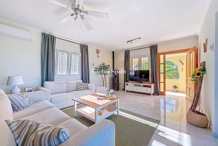 Wiederverkauf - Villa -
La Zarza