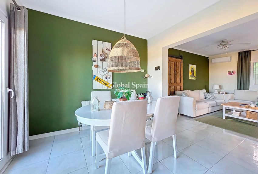 Wiederverkauf - Villa -
La Zarza