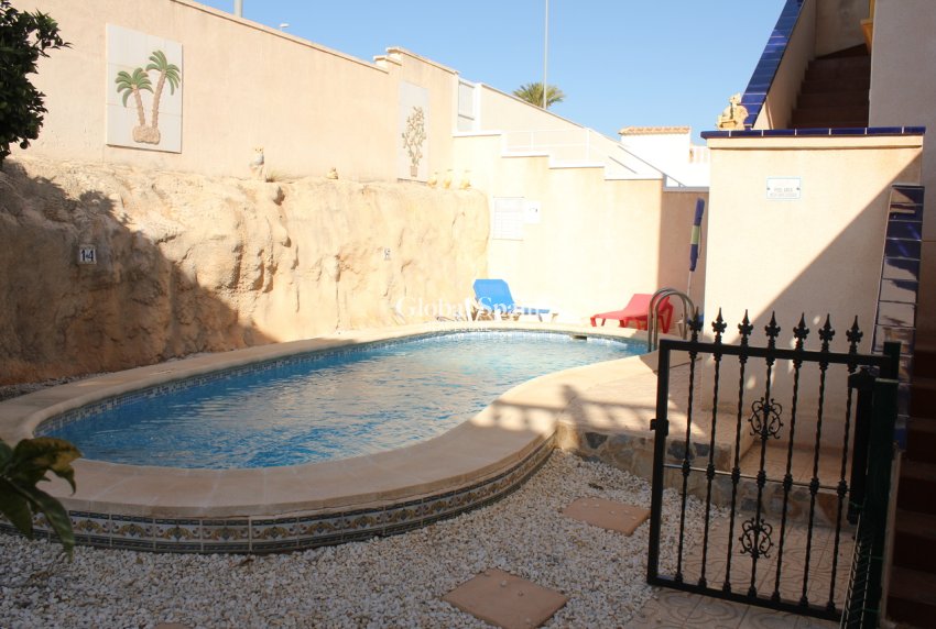 Wiederverkauf - VILLA -
LA ZENIA - Costa Blanca