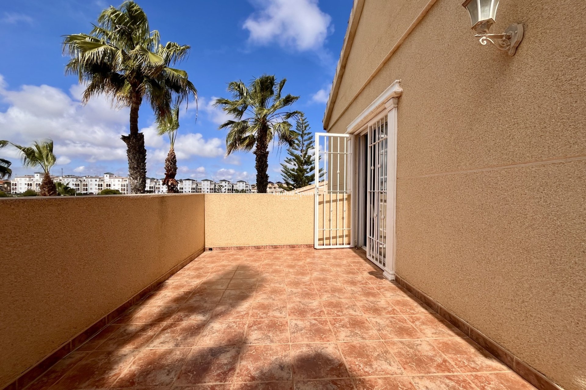 Wiederverkauf - VILLA -
LA ZENIA - Costa Blanca
