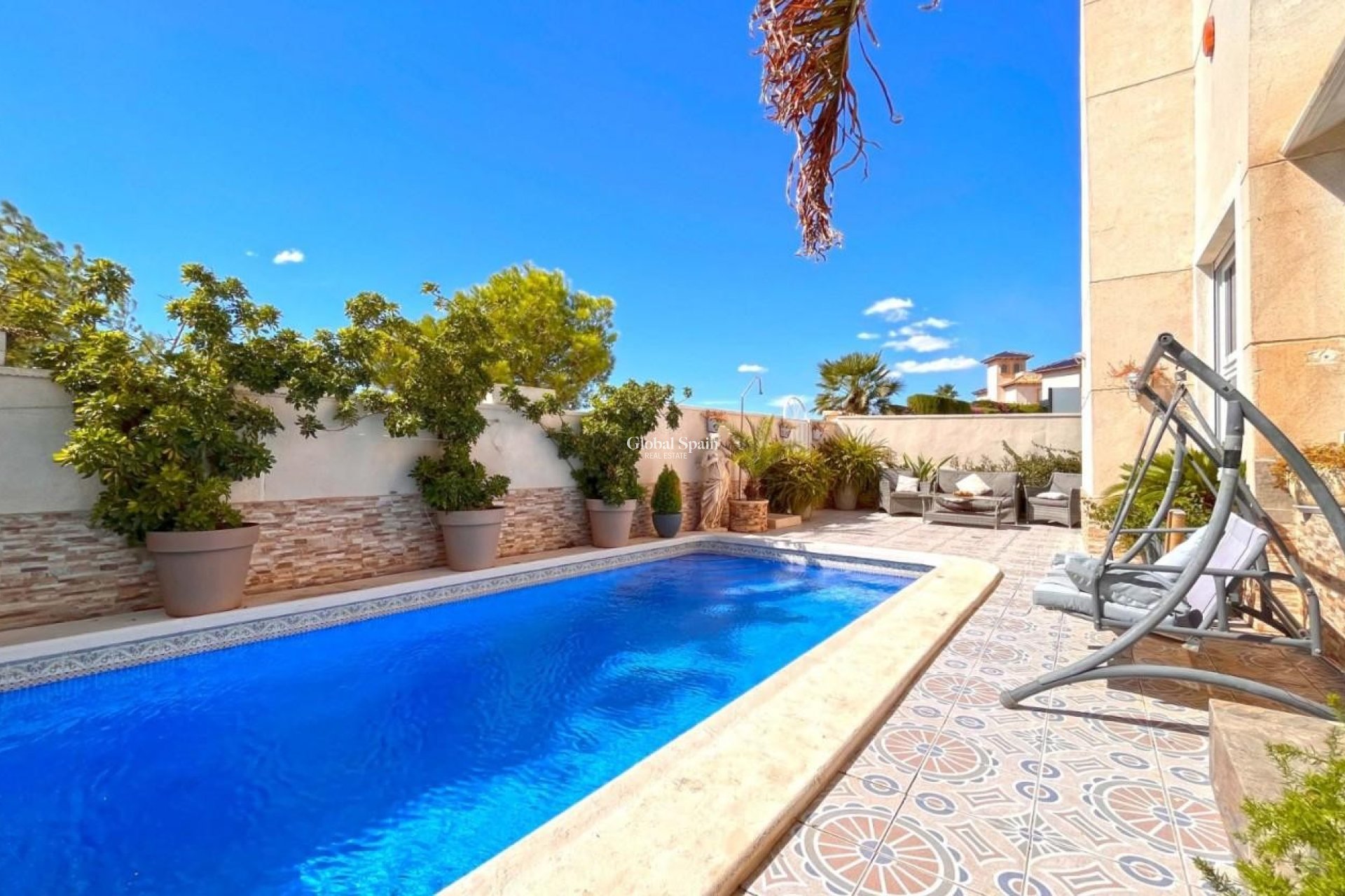 Wiederverkauf - VILLA -
LA ZENIA - Costa Blanca