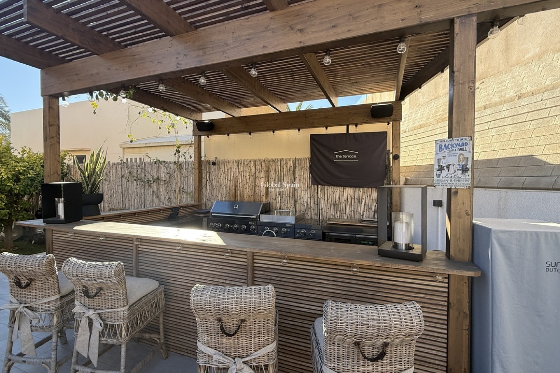 Wiederverkauf - VILLA -
LA ZENIA - Costa Blanca