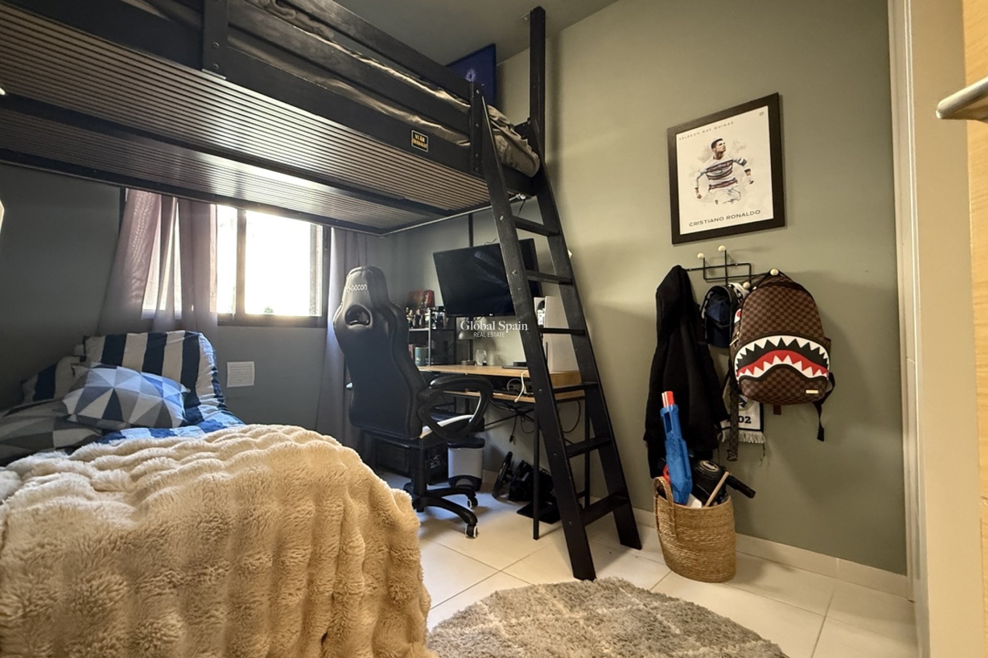 Wiederverkauf - VILLA -
LA ZENIA - Costa Blanca