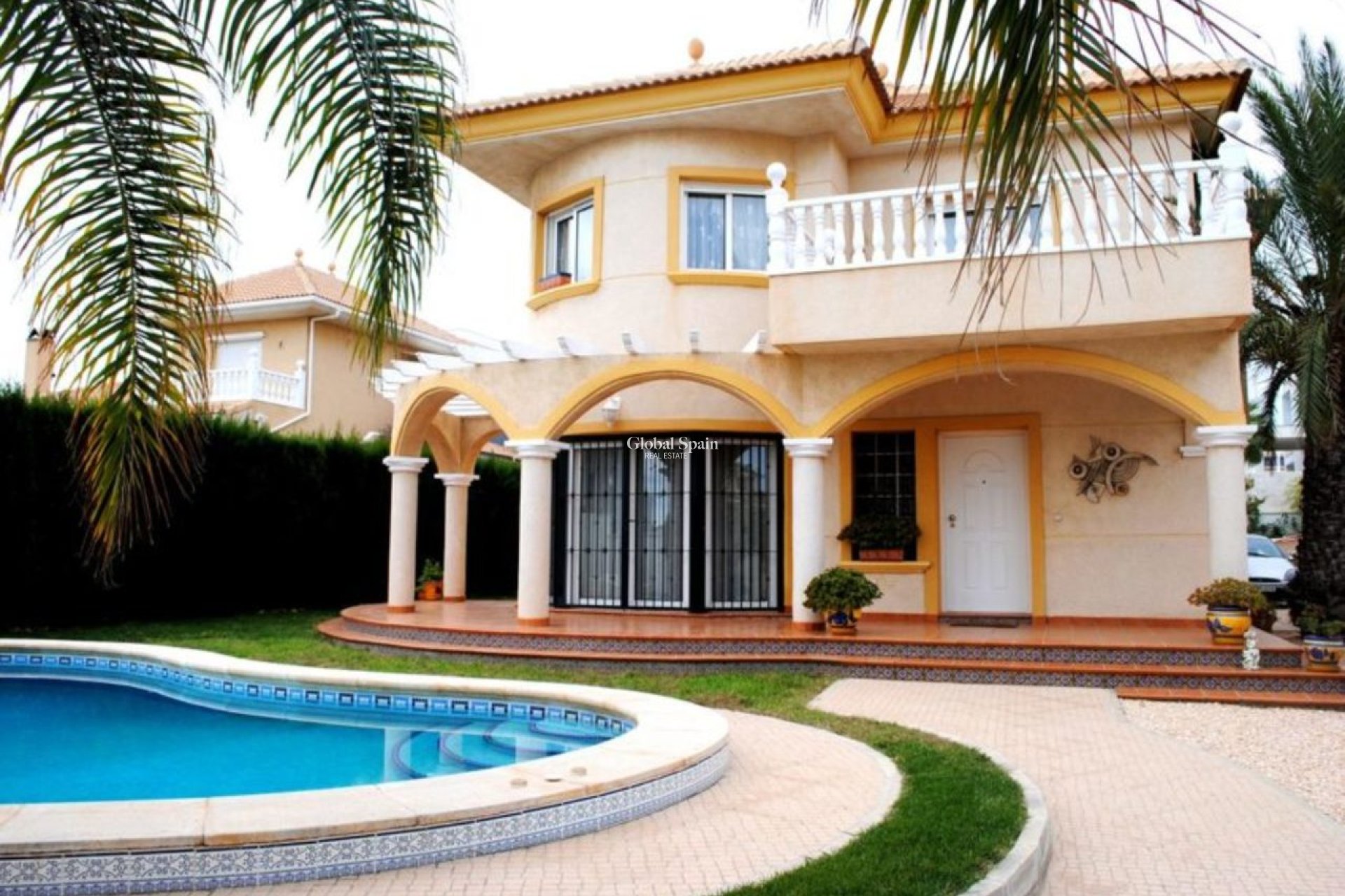 Wiederverkauf - VILLA -
LA ZENIA - Costa Blanca
