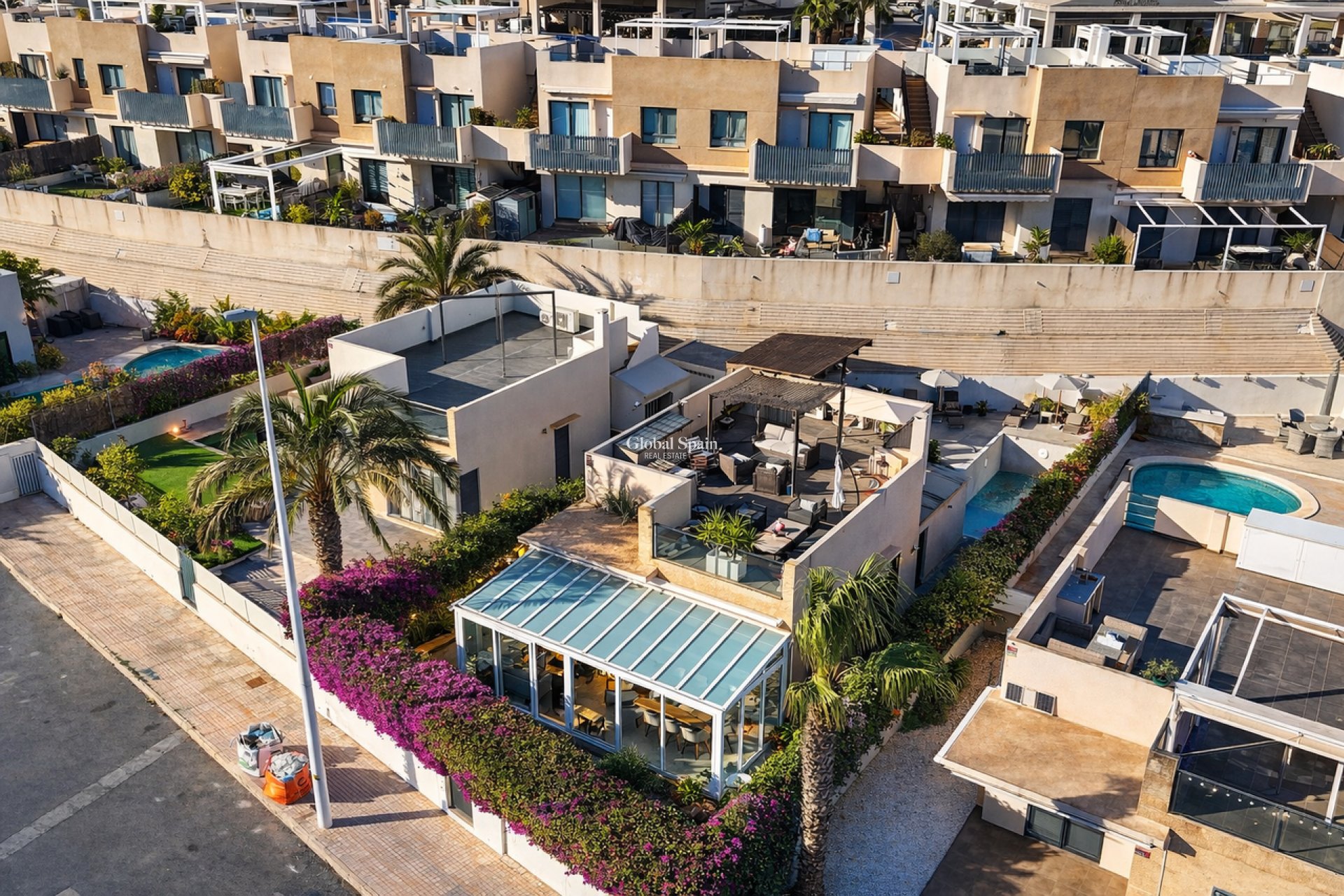 Wiederverkauf - VILLA -
LA ZENIA - Costa Blanca