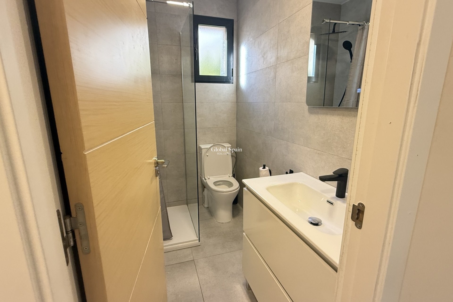 Wiederverkauf - VILLA -
LA ZENIA - Costa Blanca