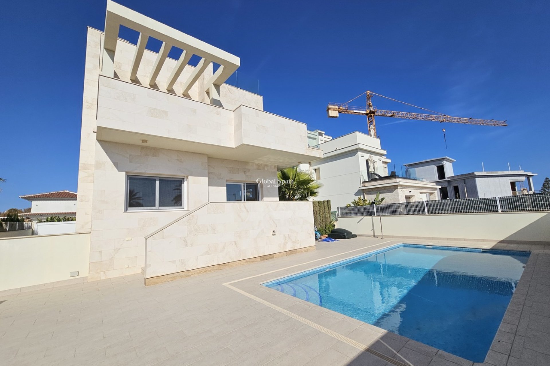 Wiederverkauf - VILLA -
LA ZENIA - Costa Blanca