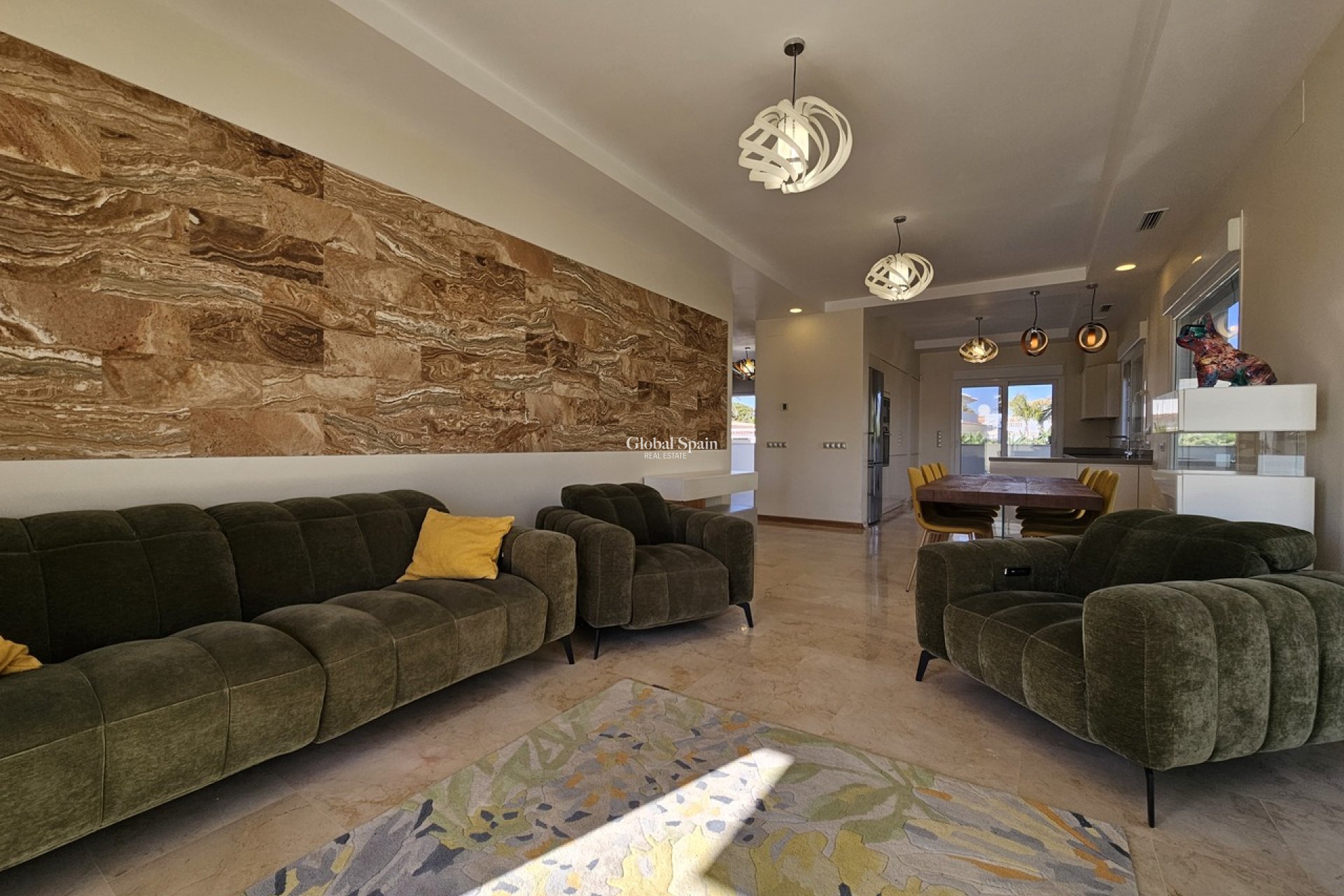 Wiederverkauf - VILLA -
LA ZENIA - Costa Blanca