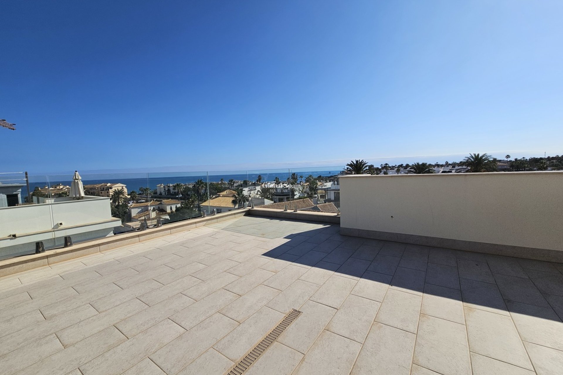 Wiederverkauf - VILLA -
LA ZENIA - Costa Blanca