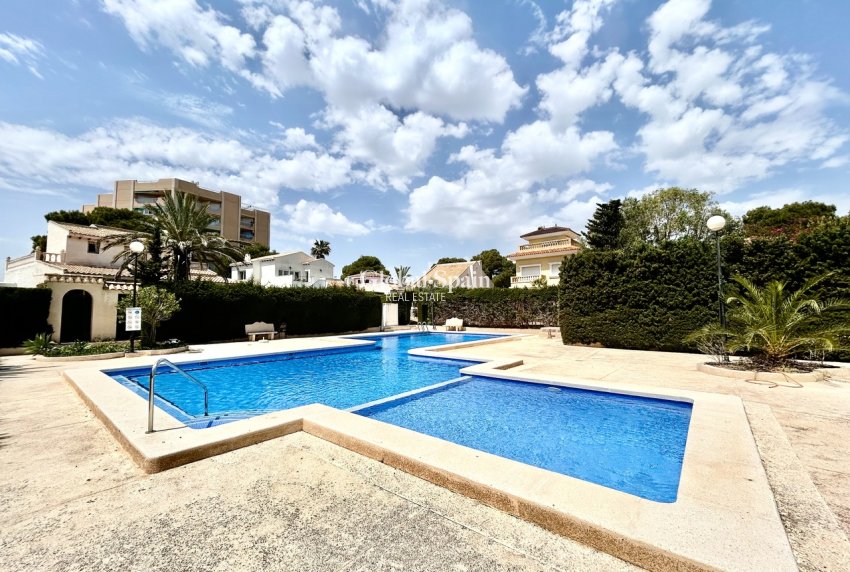 Wiederverkauf - VILLA -
LA ZENIA - Costa Blanca