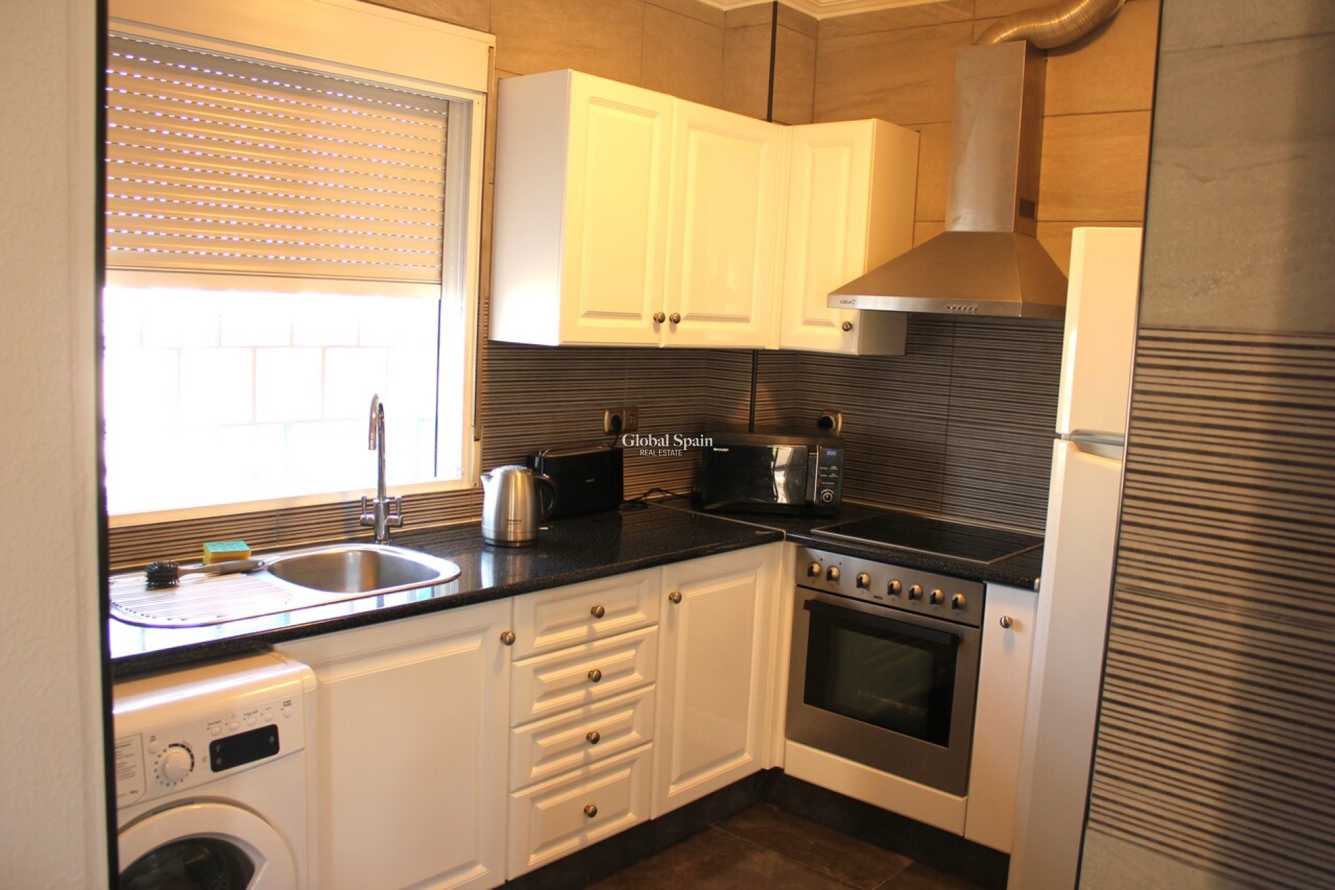 Wiederverkauf - VILLA -
LA ZENIA - Costa Blanca
